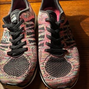Skechers Air-Cooled Memory Foam sneakers. Size 7. Black/multi.  Lightly worn